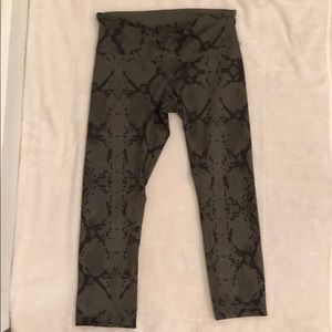 Lululemon Wunder Under Crop (High-Rise)